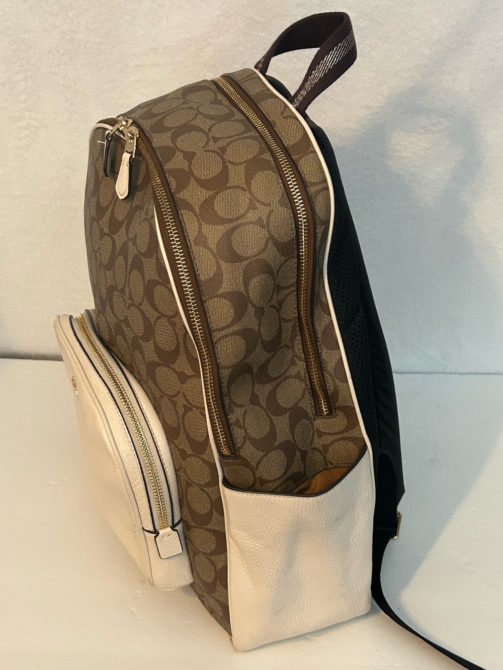 Coach Court Backpack Signature Canvas in Khaki/Chalk - Picture 2 of 6